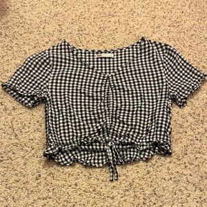 SO Black & White Gingham Tie-Front Crop Top